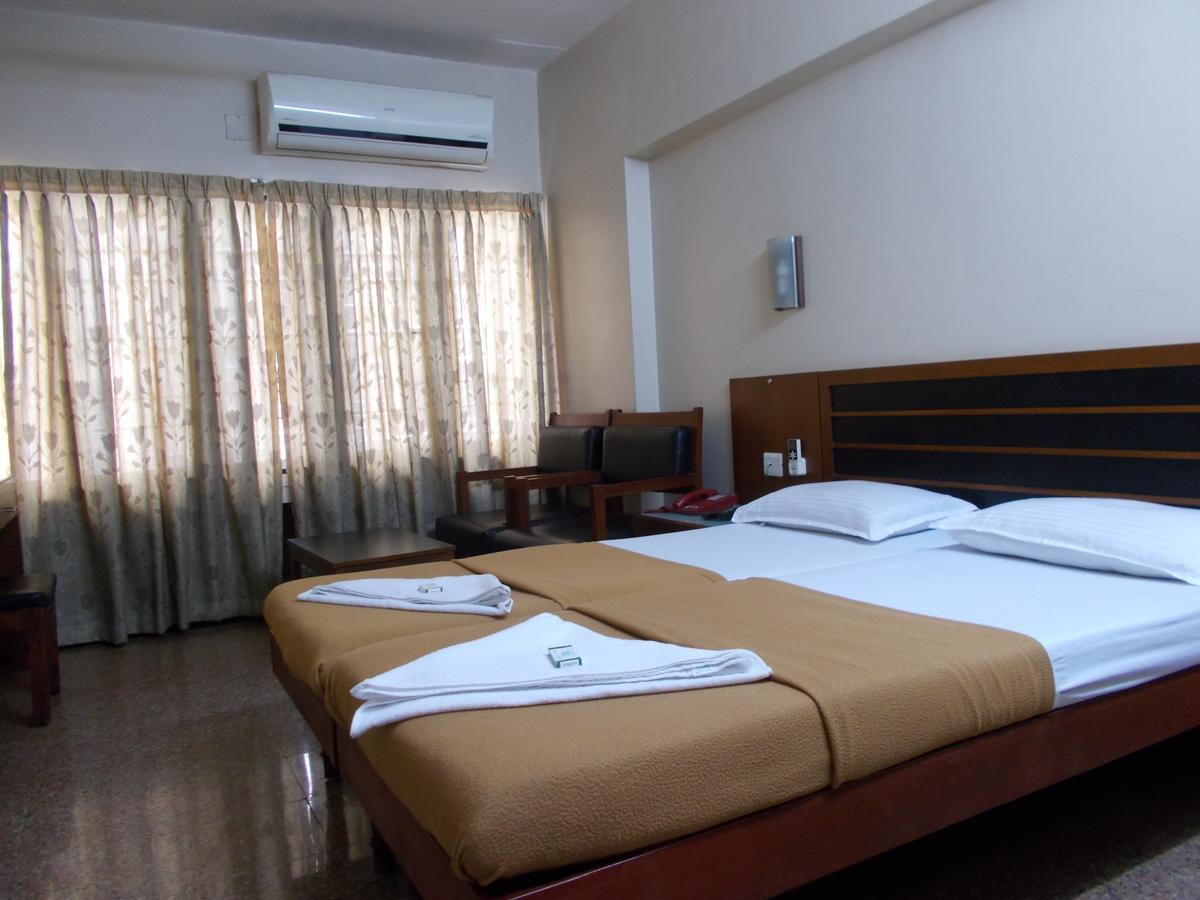 Biju'S Tourist Home Kochi ภายนอก รูปภาพ